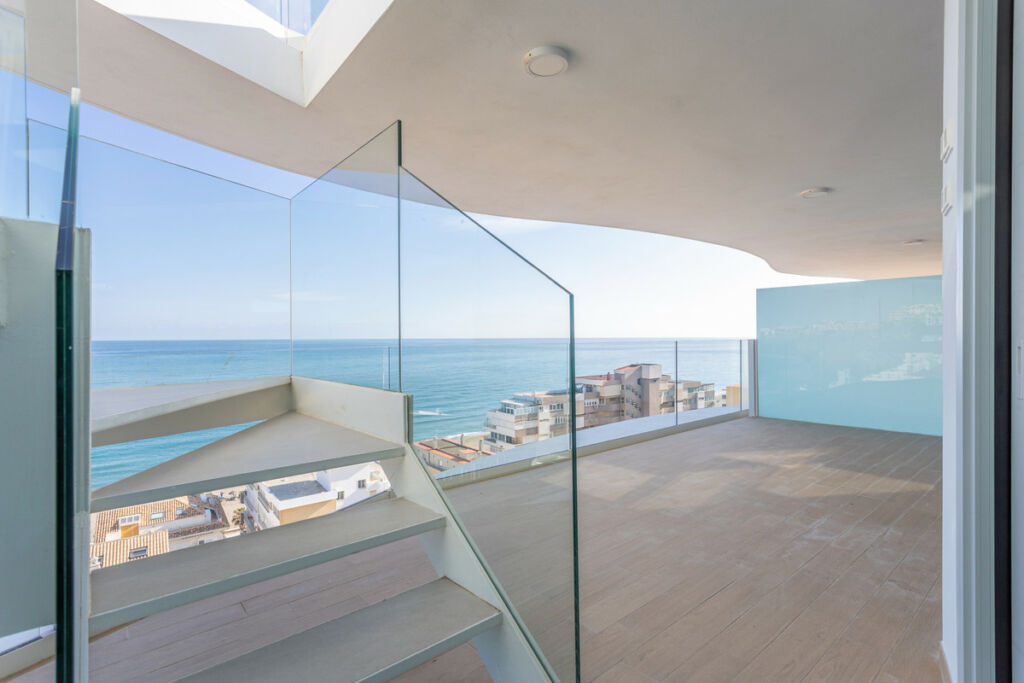 Penthouse Carvajal Málaga - image 13