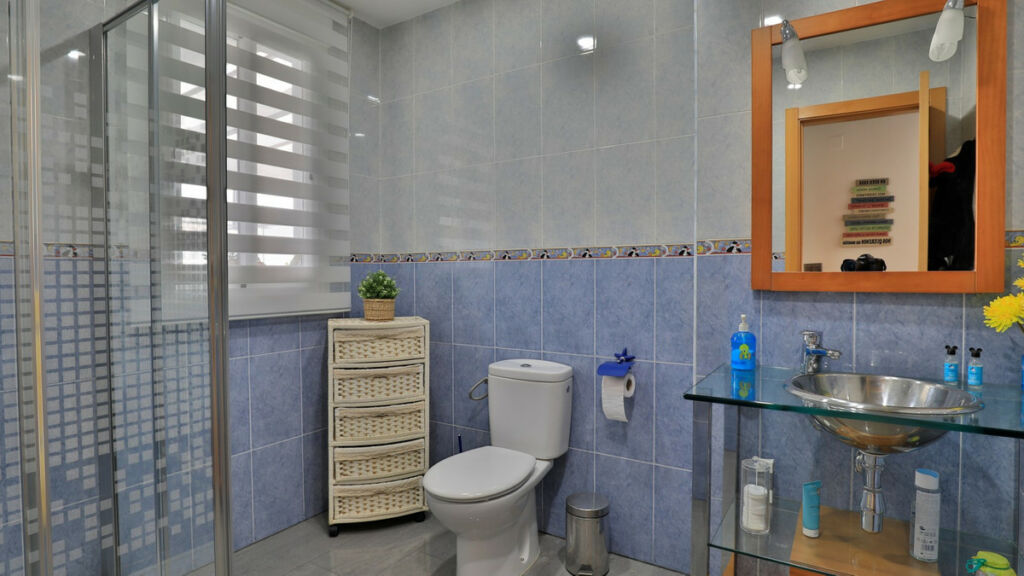 Semi-Detached House Alfarnate Málaga - image 13