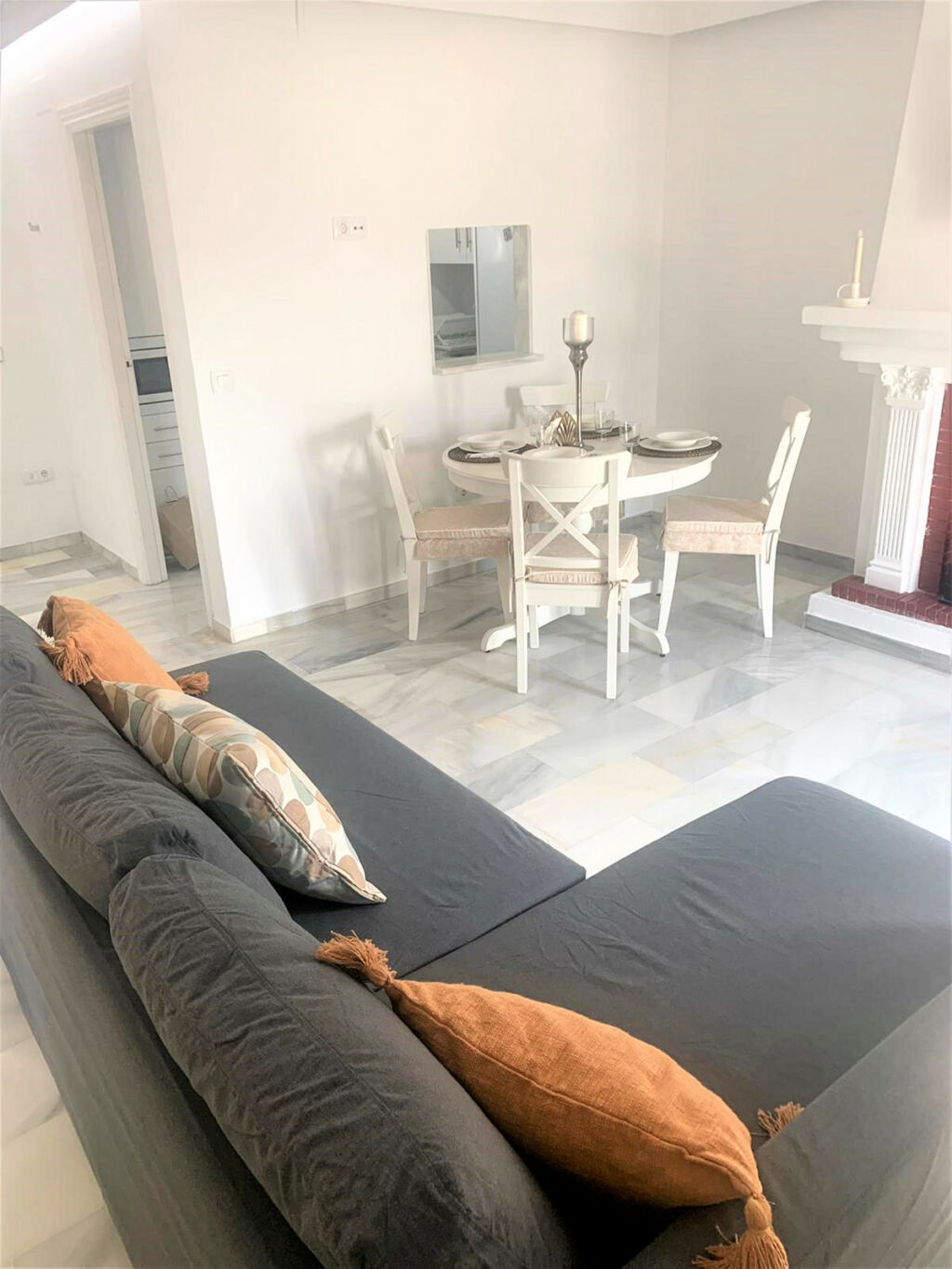 Middle Floor Apartment Puerto Banús Málaga - image 13