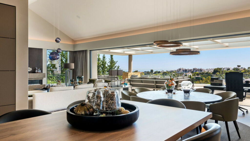 Detached Villa Benahavís Málaga - image 13