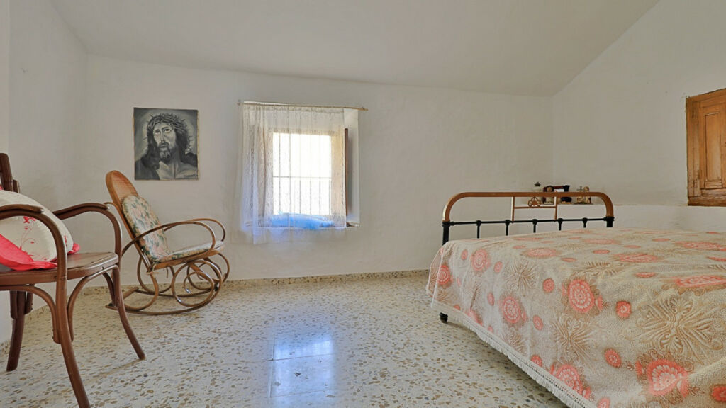 Semi-Detached House Comares Málaga - image 13