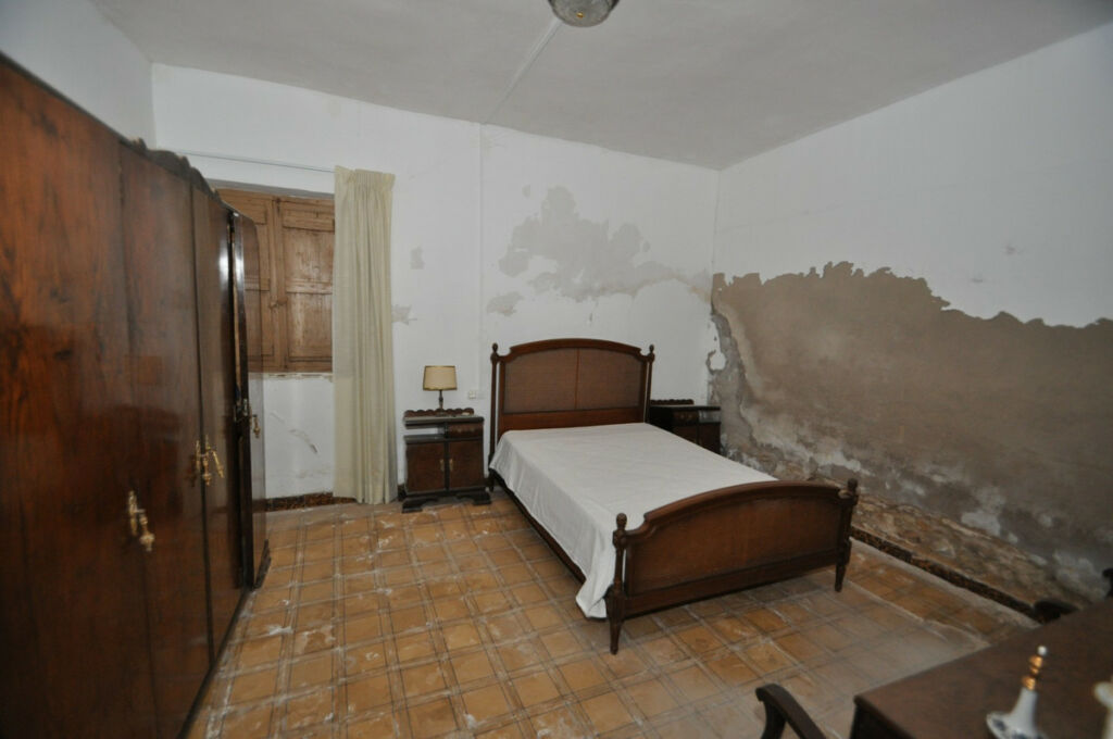 Detached Villa Chinorlet Alicante - image 13