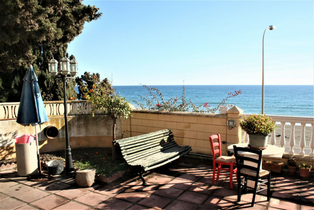 Detached Villa Benajarafe Málaga - image 13