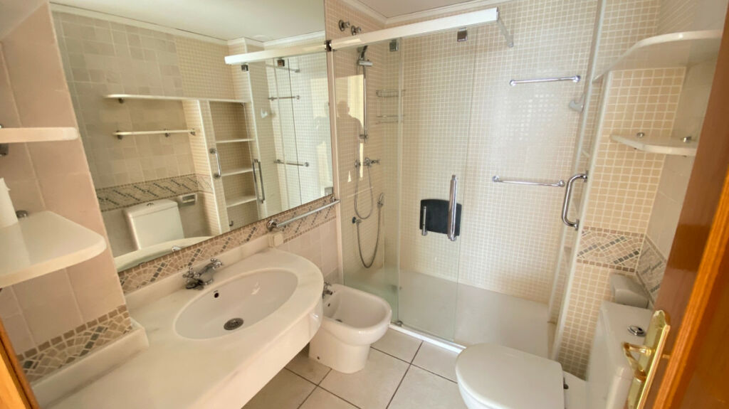 Middle Floor Apartment Calpe Alicante - image 14