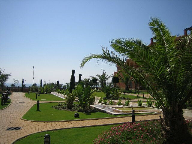 Middle Floor Apartment Estepona Málaga - image 14