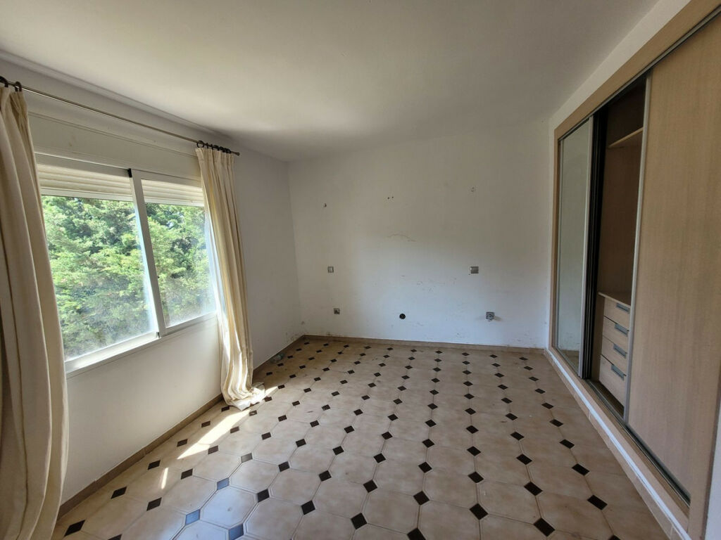 Detached Villa Río Real Málaga - image 14