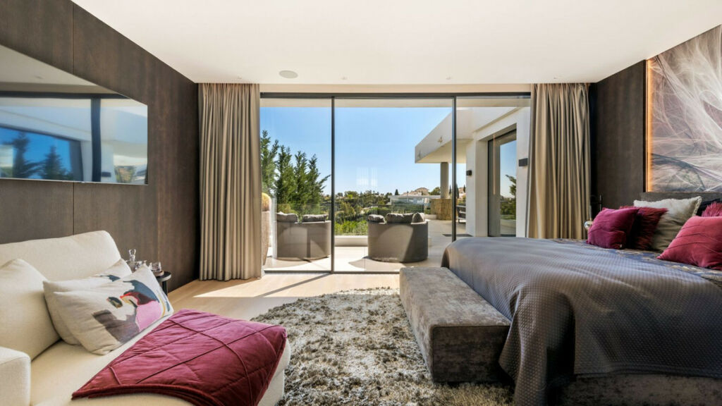 Detached Villa Benahavís Málaga - image 14