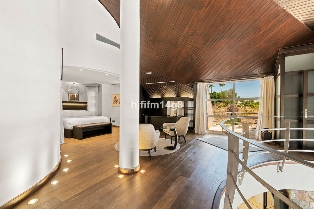 Detached Villa La Quinta Málaga - image 14