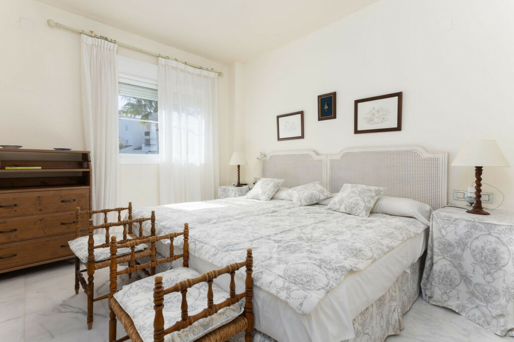 Middle Floor Apartment San Pedro de Alcántara Málaga - image 13