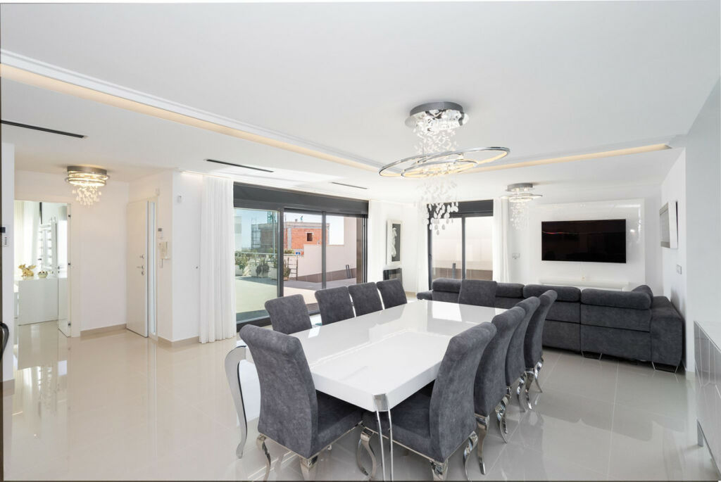 Detached Villa San Miguel de Salinas Alicante - image 14