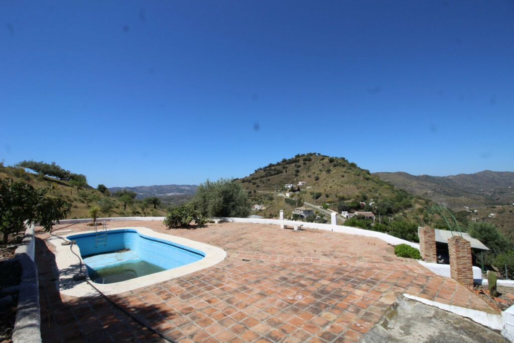 Finca - Cortijo Canillas de Aceituno Málaga - image 15
