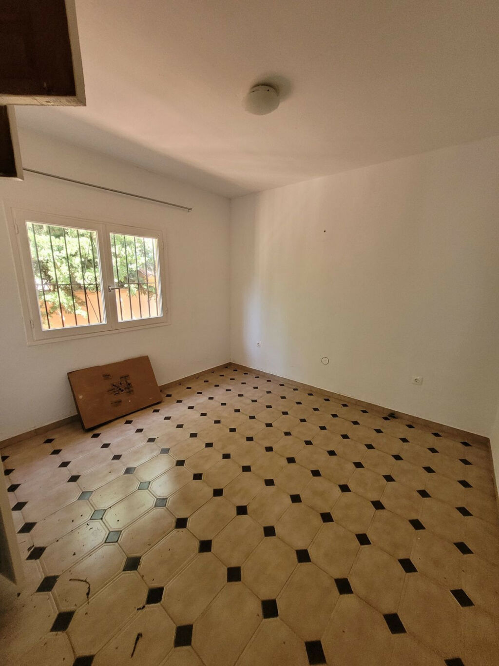 Detached Villa Río Real Málaga - image 15