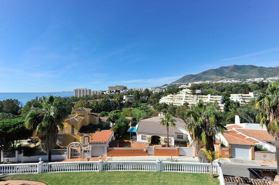 Detached Villa Benalmadena Málaga - image 15