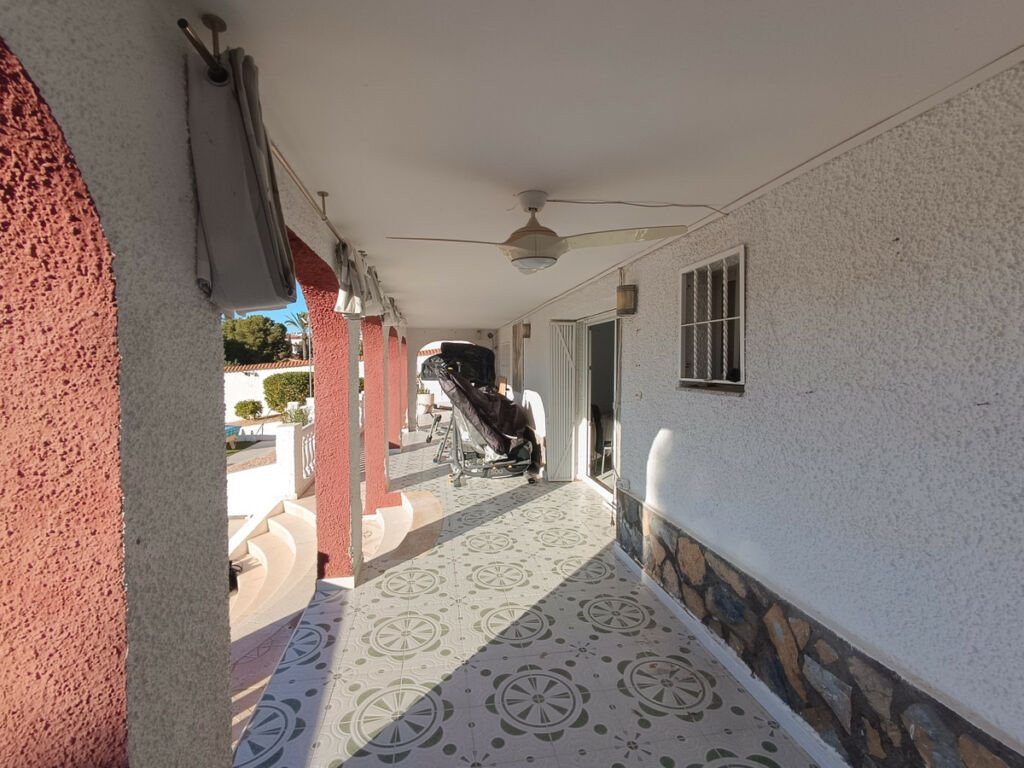 Detached Villa Ciudad Quesada Alicante - image 15
