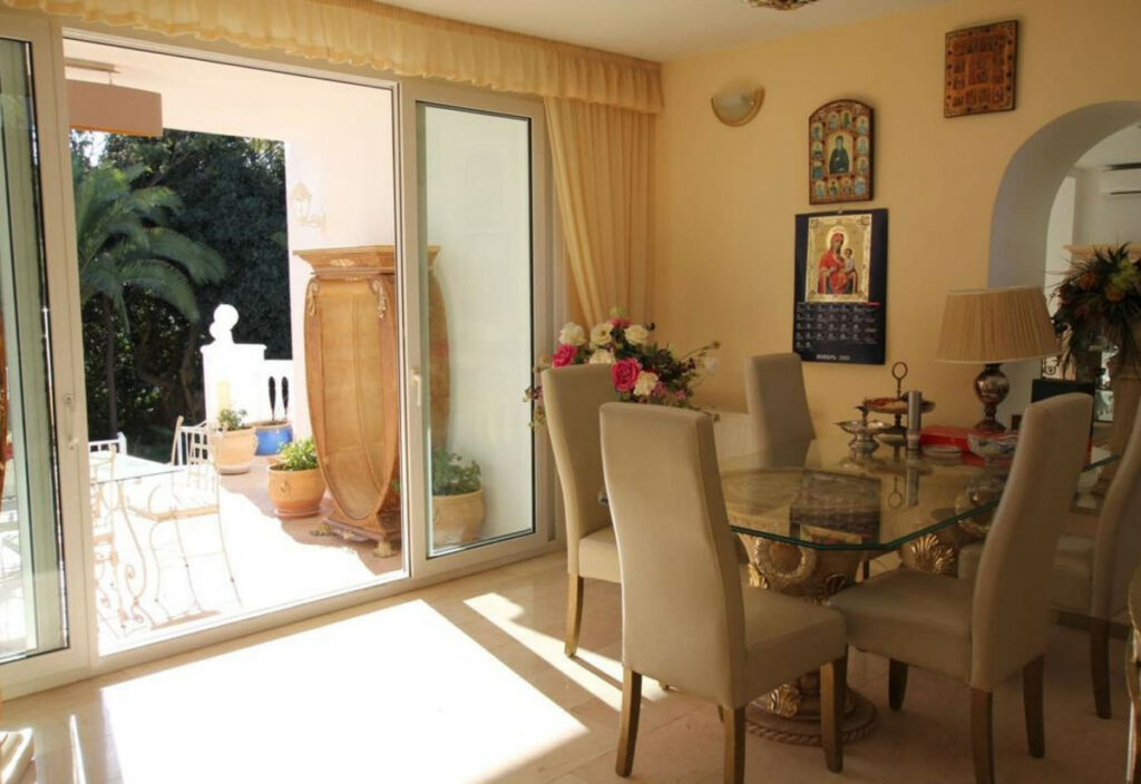Detached Villa Riviera del Sol Málaga - image 15