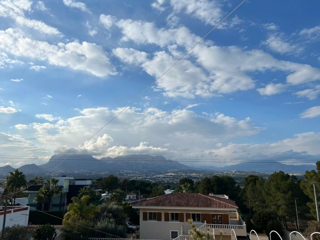 Detached Villa Albir Alicante - image 15