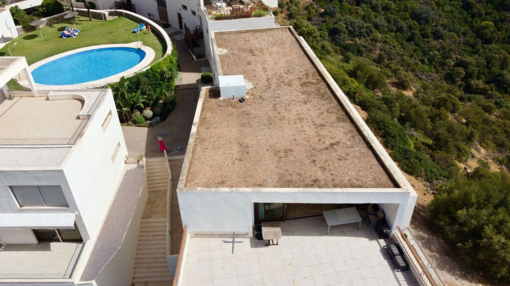 Penthouse Altos de los Monteros Málaga - image 15