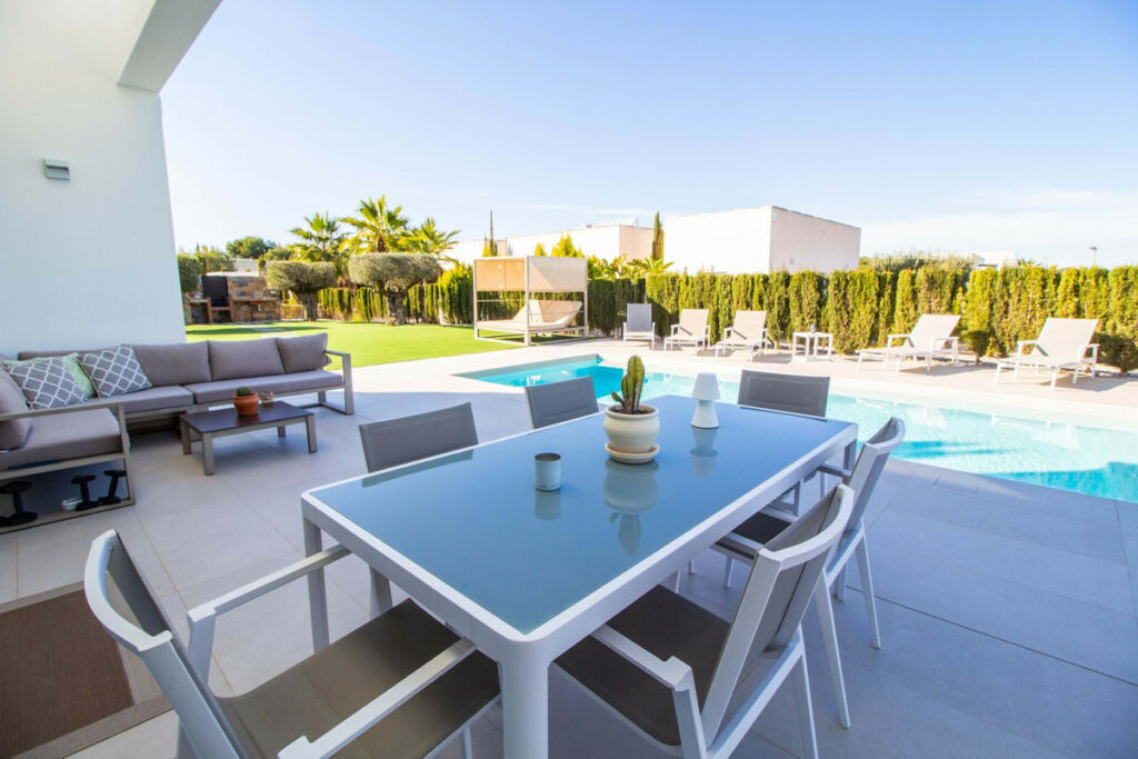 Detached Villa Las Colinas Golf Alicante - image 15