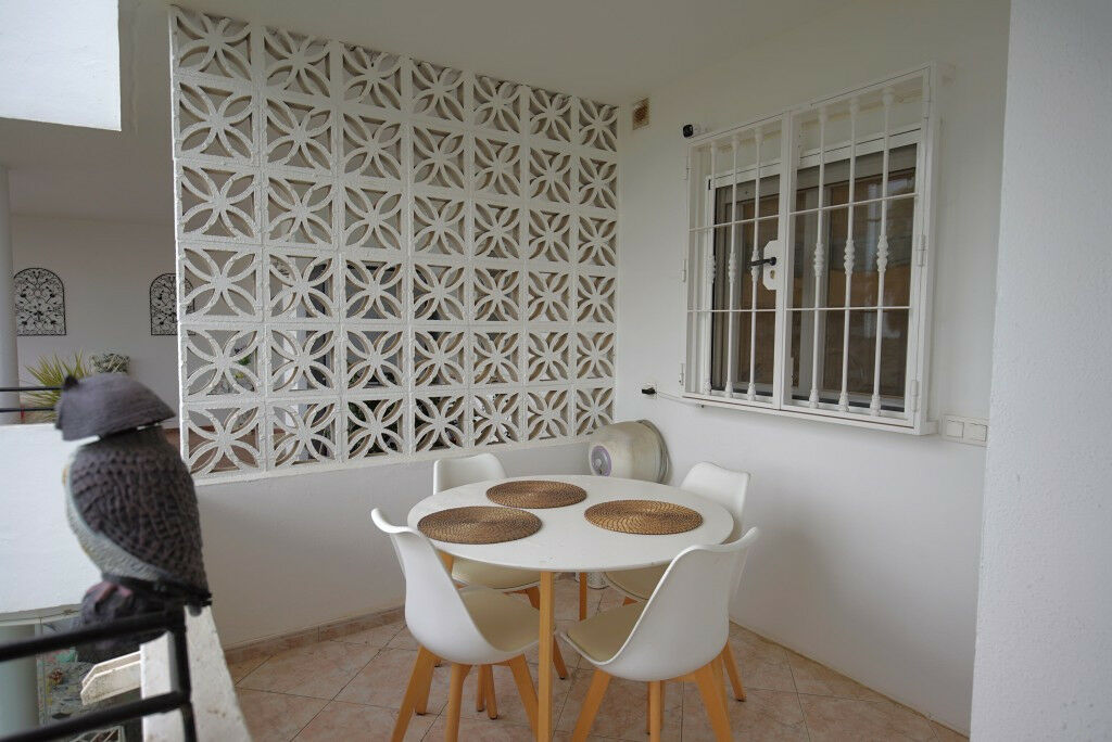 Middle Floor Apartment Estepona Málaga - image 15
