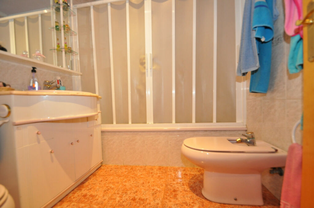 Townhouse Pinoso Alicante - image 15