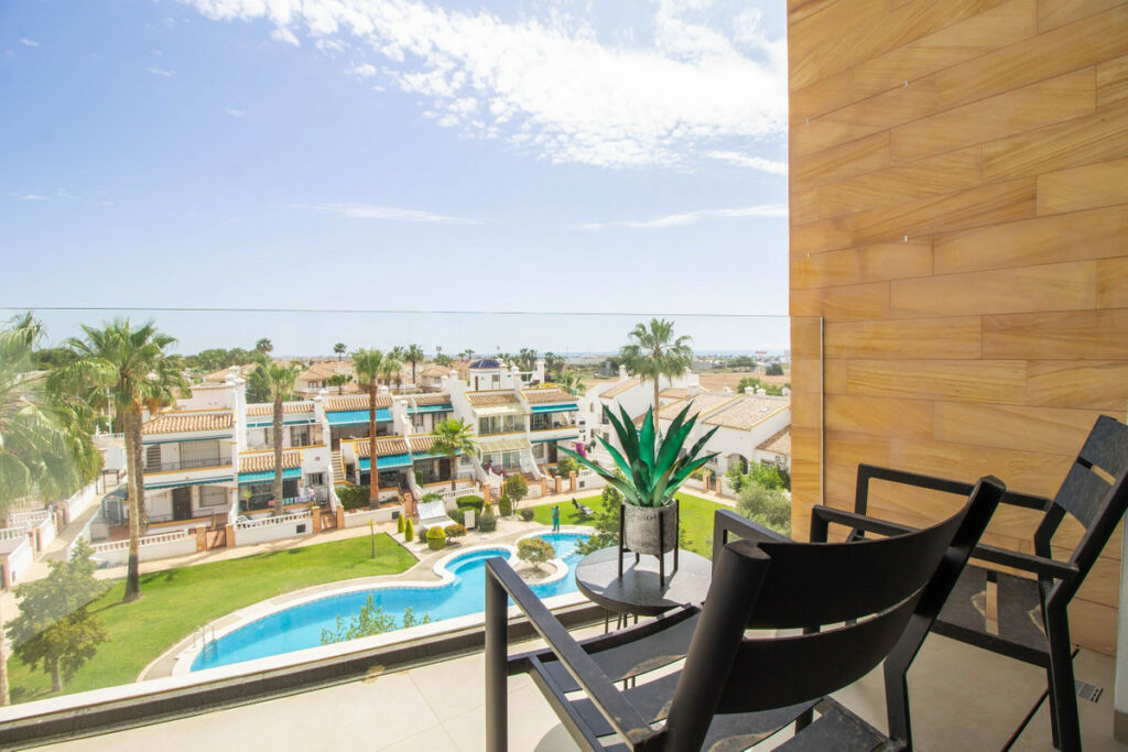 Penthouse Los Dolses Alicante - image 15