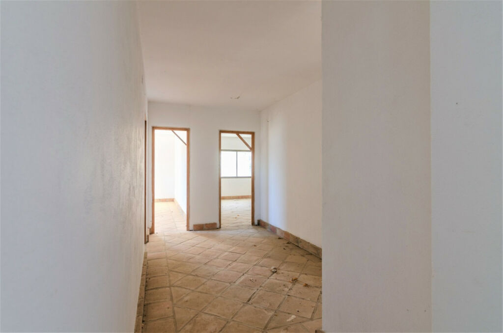 Detached Villa La Viñuela Málaga - image 15