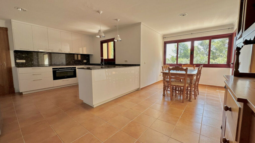 Detached Villa The Golden Mile Málaga - image 15