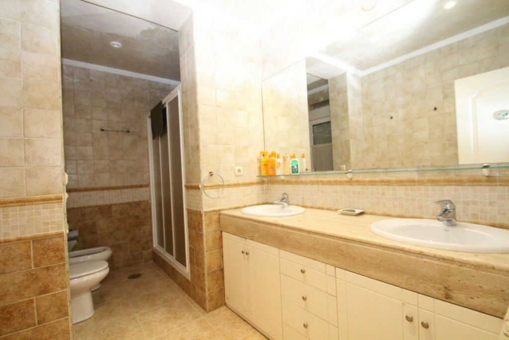 Detached Villa Cabo Roig Alicante - image 15