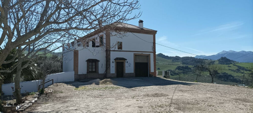 Detached Villa Ronda Málaga - image 16