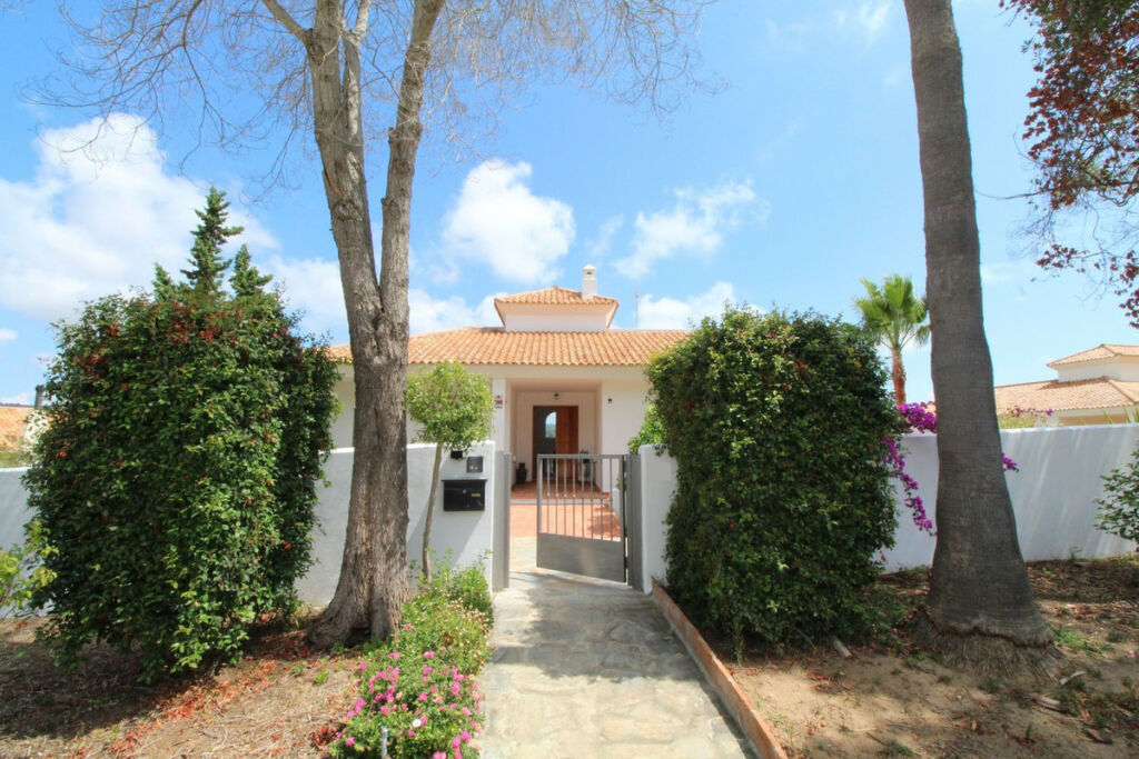 Detached Villa Sotogrande Alto Cádiz - image 18
