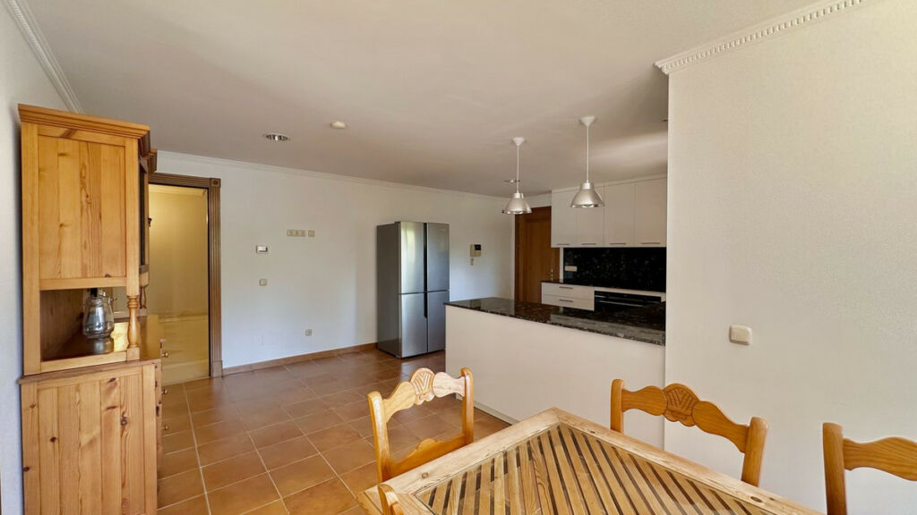 Detached Villa The Golden Mile Málaga - image 16