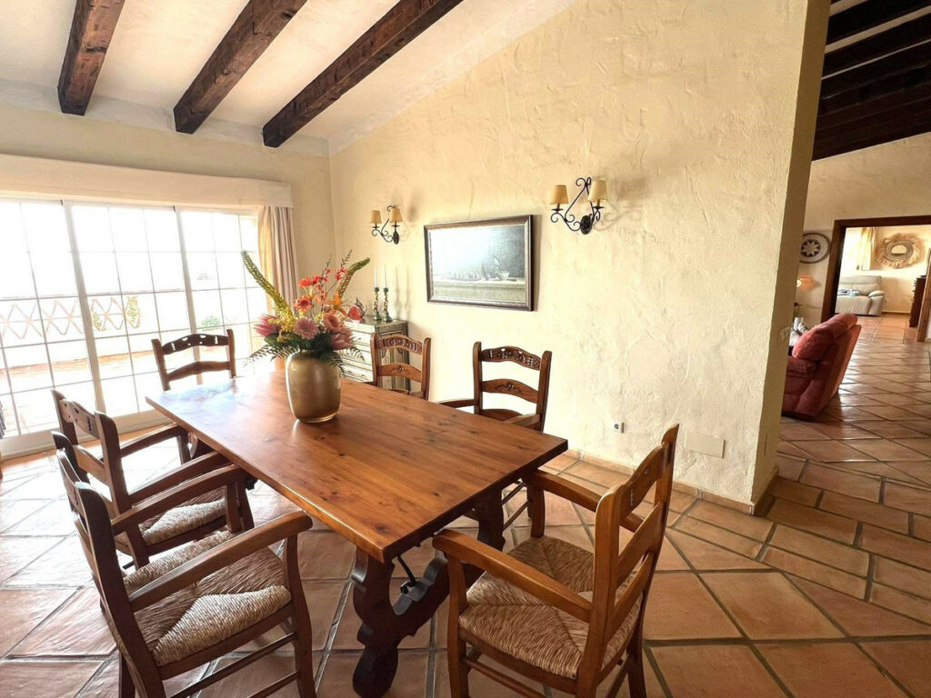 Detached Villa Mijas Málaga - image 16