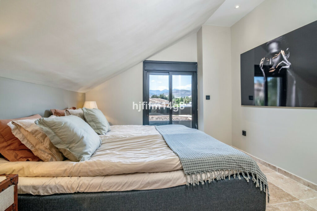 Penthouse Duplex Nueva Andalucía Málaga - image 16