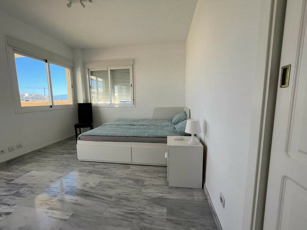 Penthouse Estepona Málaga - image 16