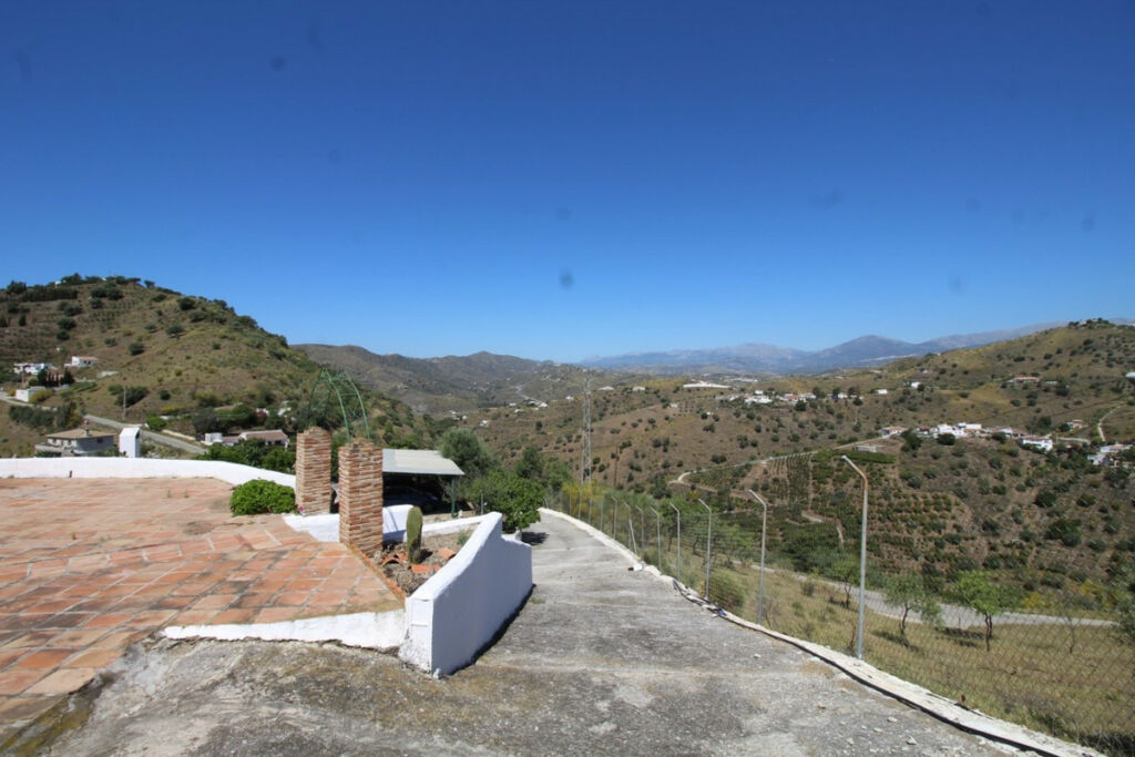 Finca - Cortijo Canillas de Aceituno Málaga - image 16