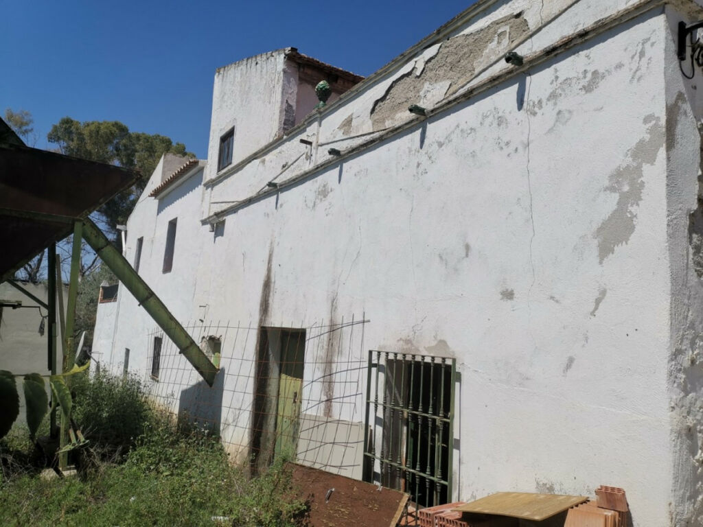 Finca - Cortijo Alcaucín Málaga - image 16