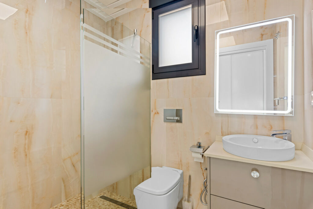Detached Villa San Miguel de Salinas Alicante - image 16