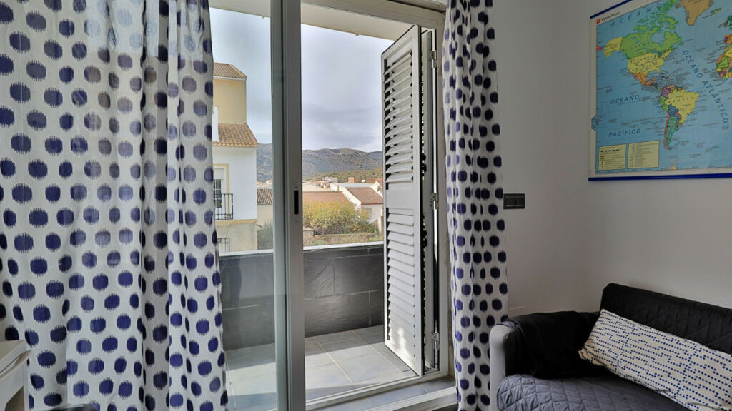 Semi-Detached House Alfarnate Málaga - image 16