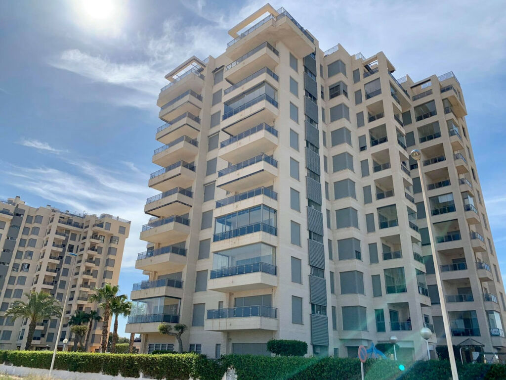 Middle Floor Apartment Guardamar del Segura Alicante - image 17