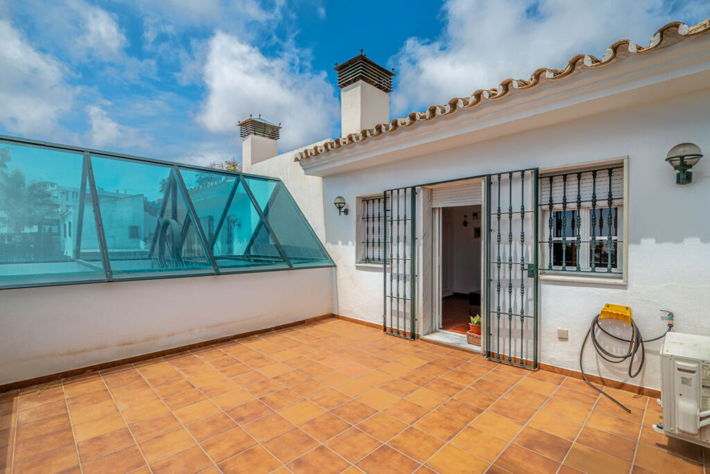 Detached Villa Benalmadena Málaga - image 17