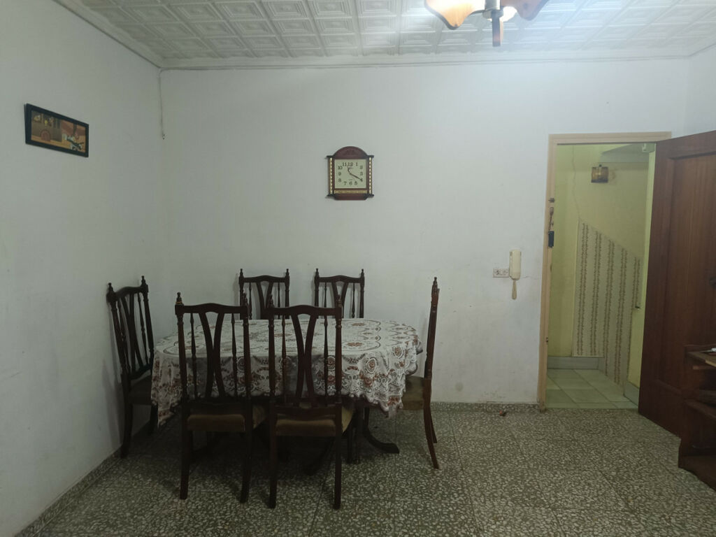 Middle Floor Apartment Dolores Alicante - image 17
