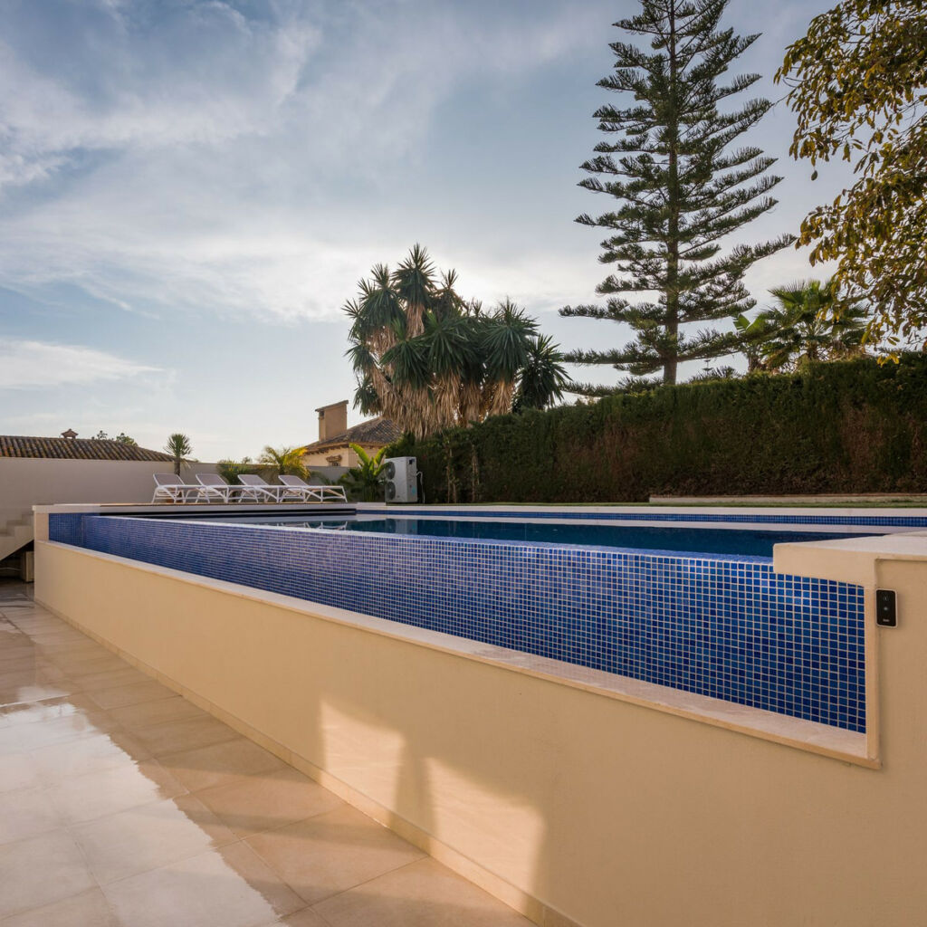 Detached Villa Río Real Málaga - Bild 17