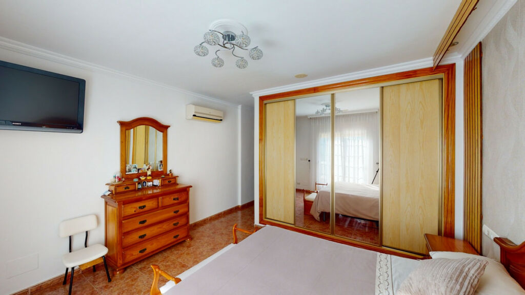 Detached Villa Alcaucín Málaga - image 17
