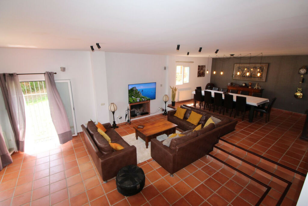 Detached Villa Sotogrande Alto Cádiz - image 4
