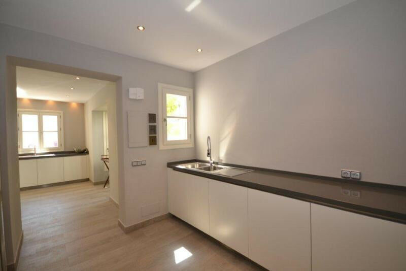 Detached Villa Guadalmina Baja Málaga - image 17