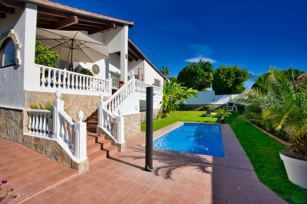 Detached Villa Torrenueva Málaga - image 17