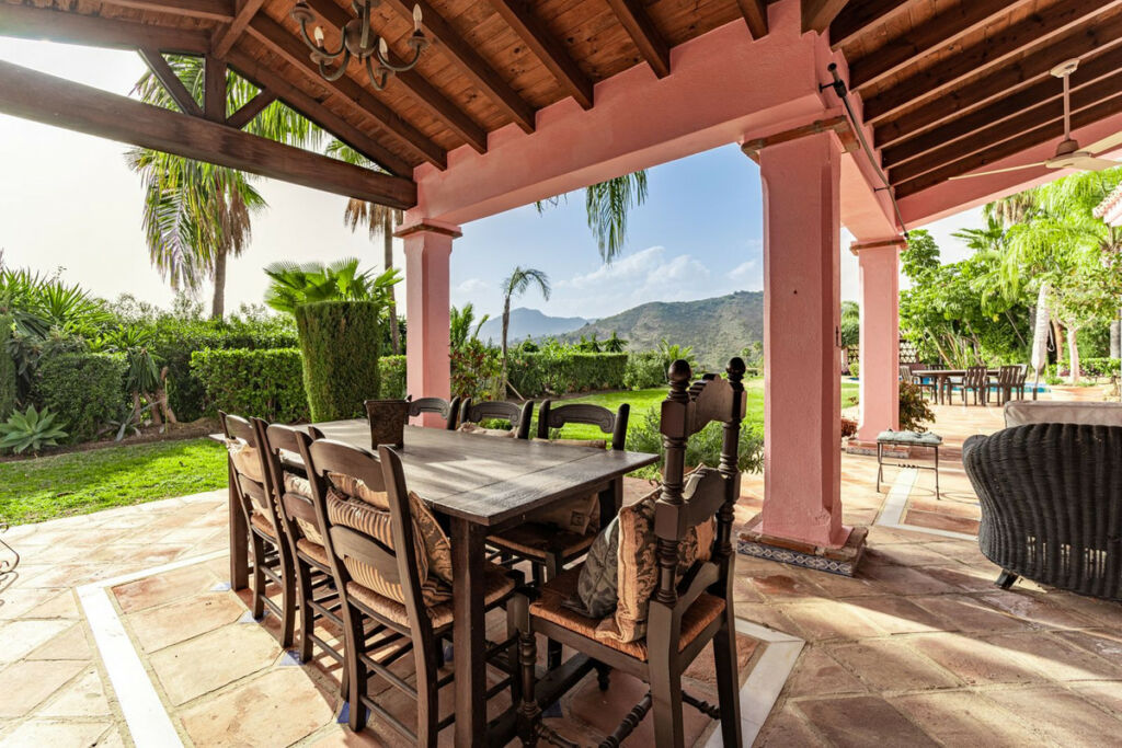 Detached Villa Benahavís Málaga - image 17