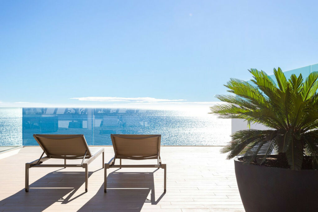 Penthouse Carvajal Málaga - image 17