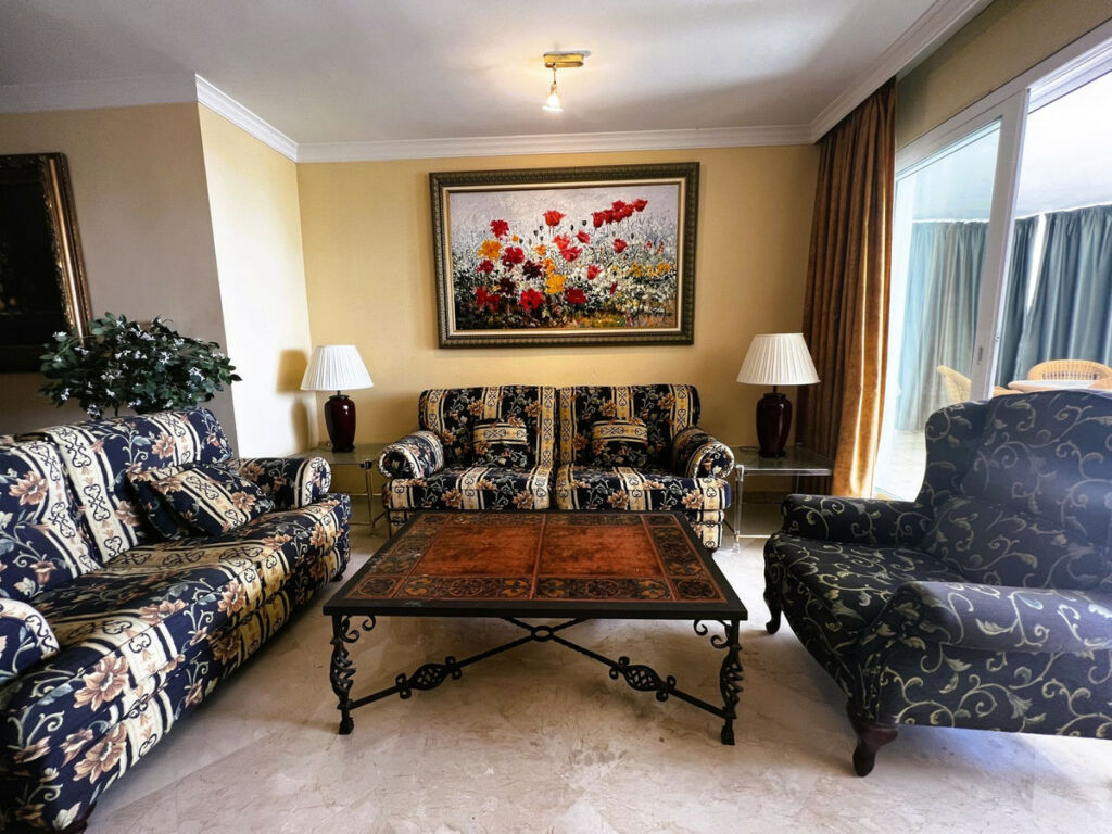 Middle Floor Apartment Puerto Banús Málaga - image 17