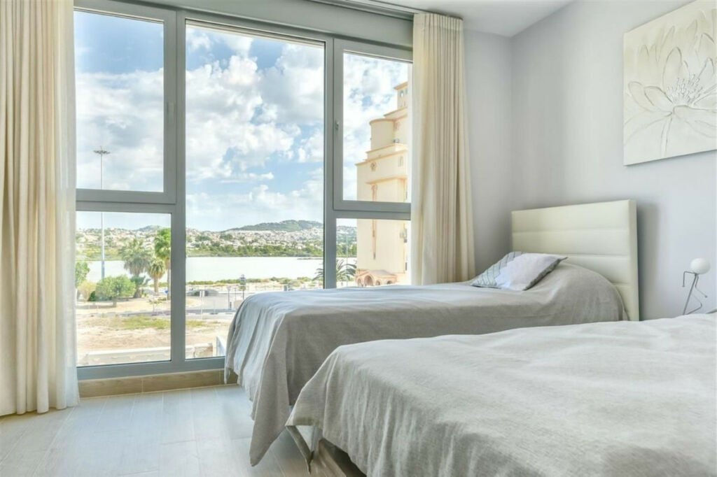 Middle Floor Apartment Calpe Alicante - image 17